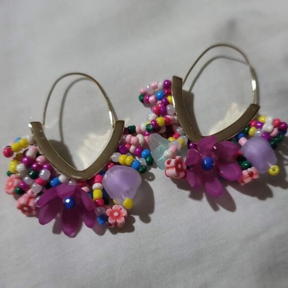 💐 Colorful Hoop Earrings 💐 - Picture 5 of 5